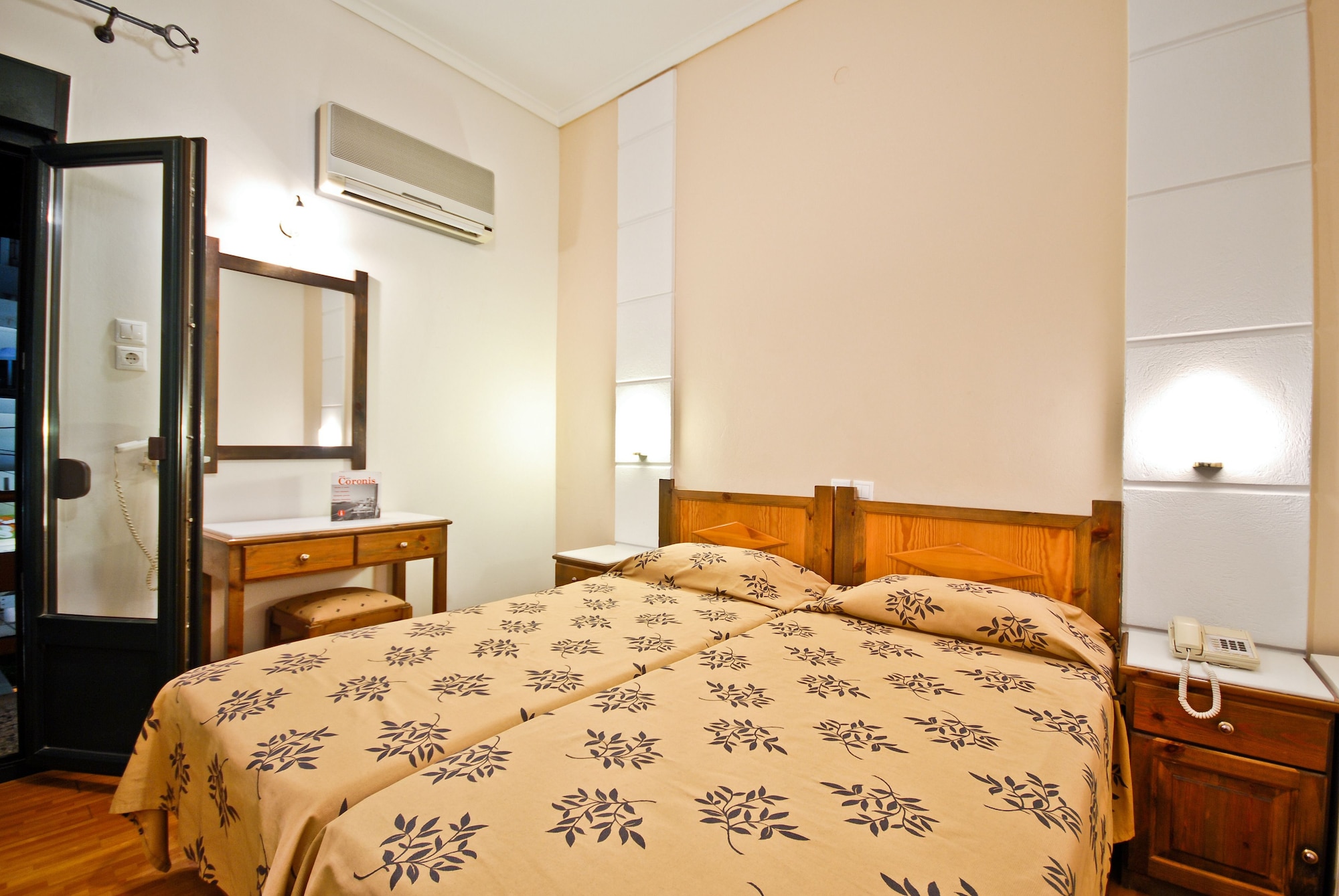 STANDARD, TWIN BEDS, HARBOUR VIEW