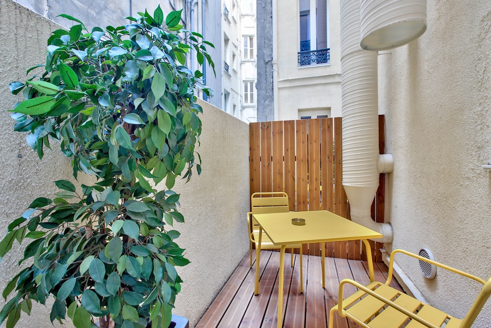 Maison Barbes 3/61