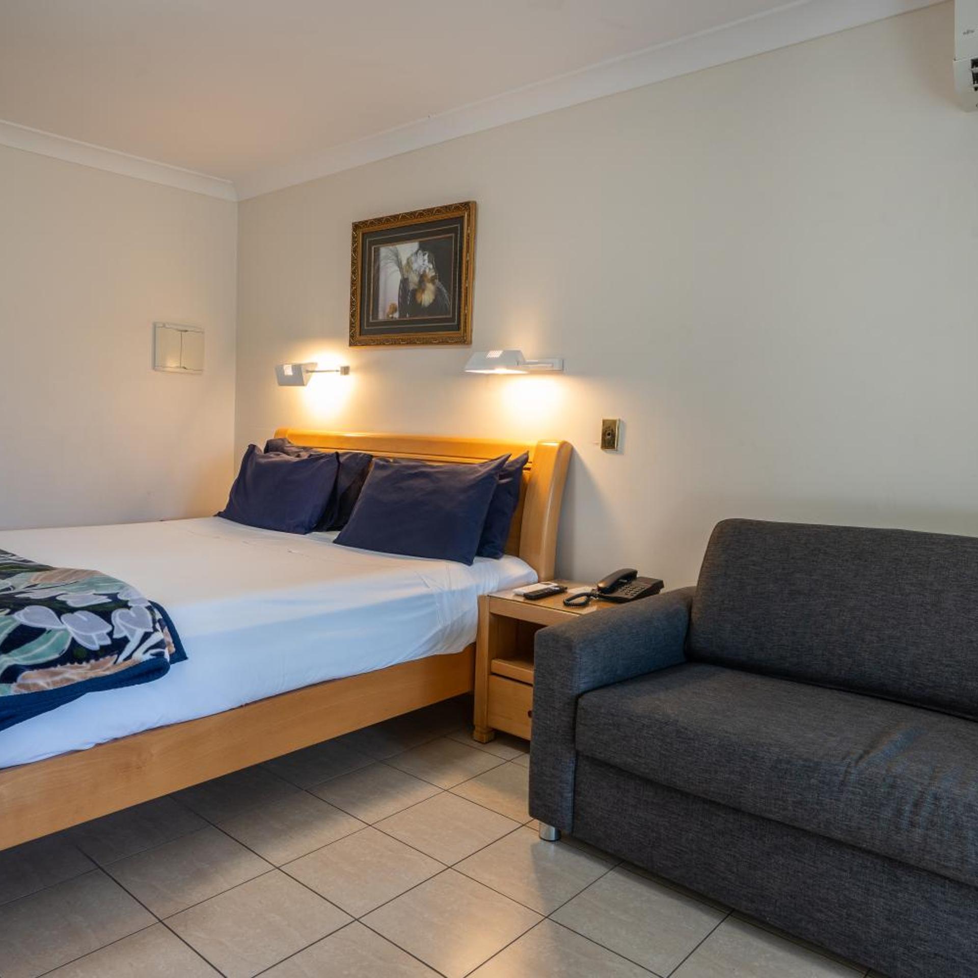 Novena Palms Motel 7/20