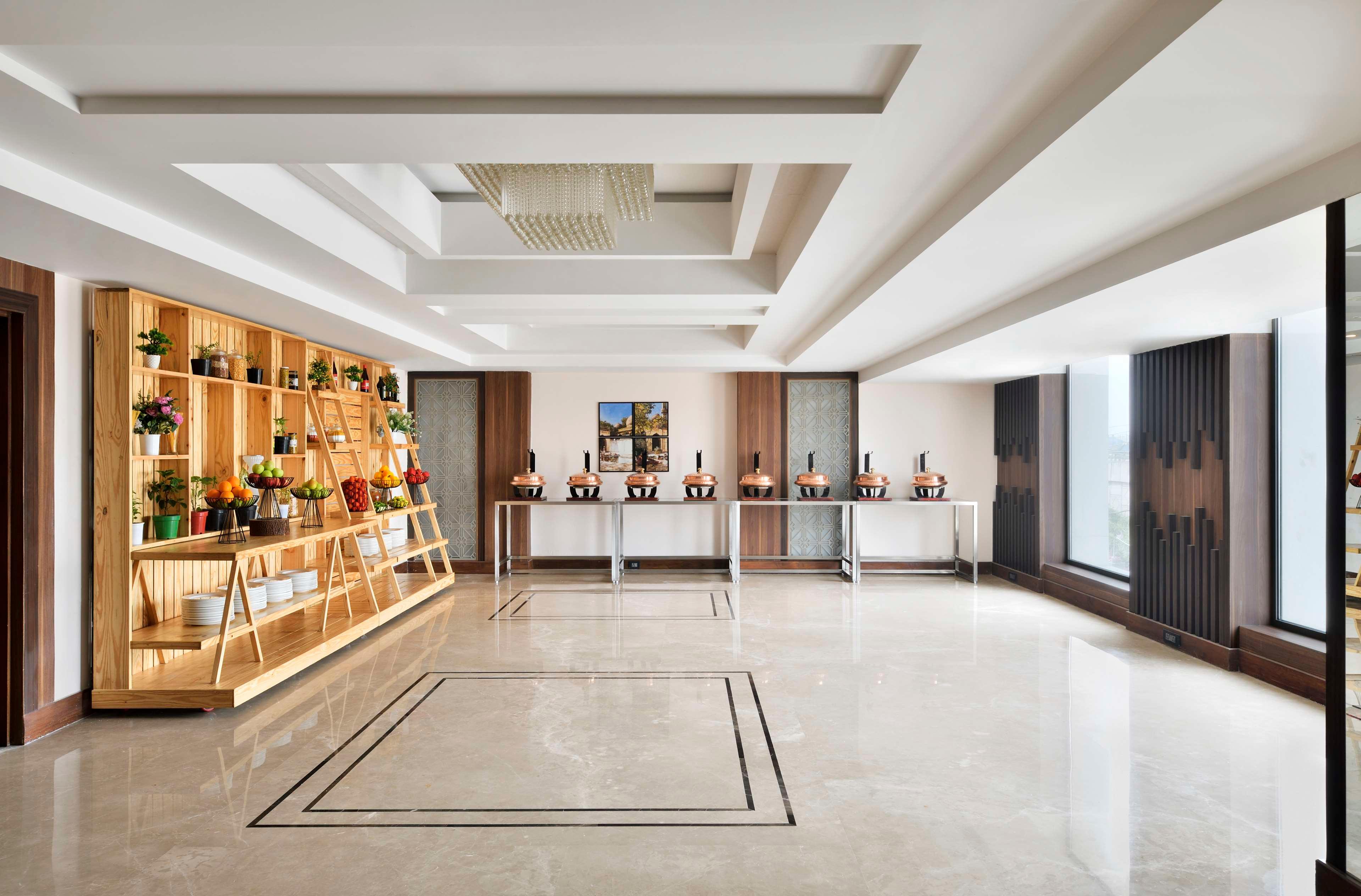 Golden Tulip Jalandhar 4/23