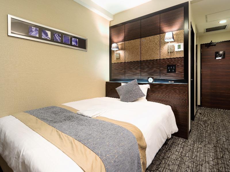 Room Assigned on Arrival, Single Bed