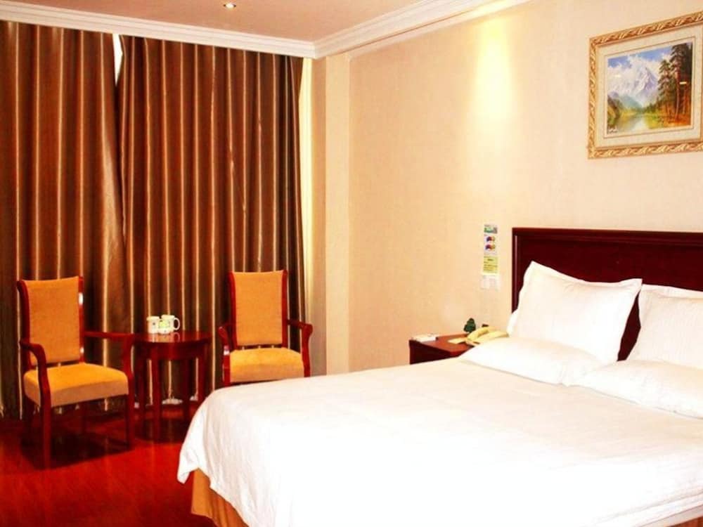 Greentree Inn Liaocheng Chiping East Huixin Road Business Hotel 8/33