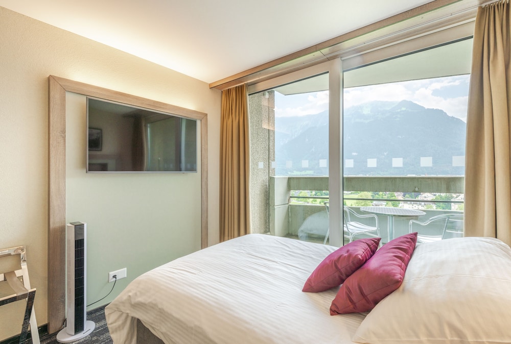 Metropole Hotel Interlaken 12/76