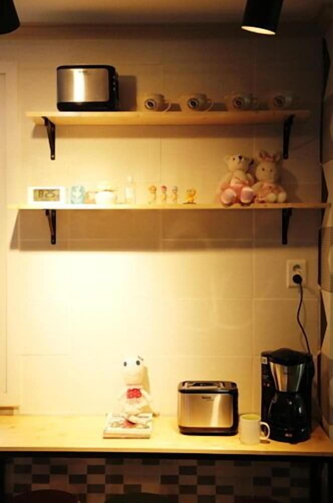 Moiri Guesthouse - Hostel 7/26