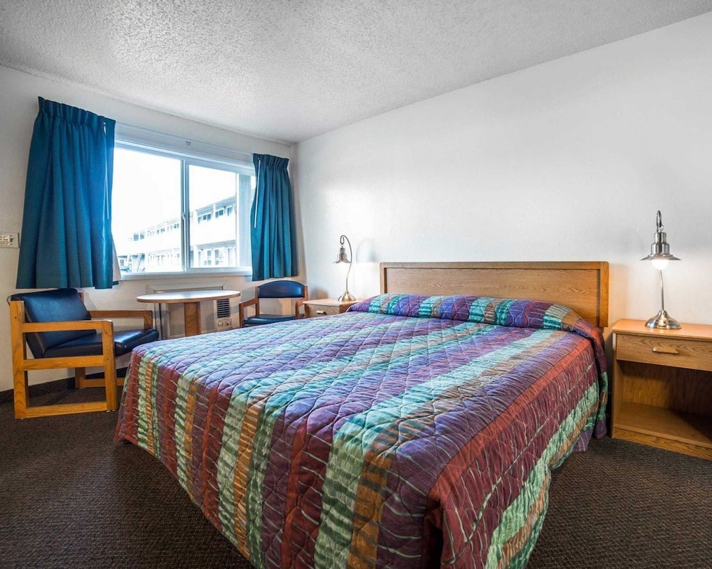 Rodeway Inn & Suites Arlington OR 20/29