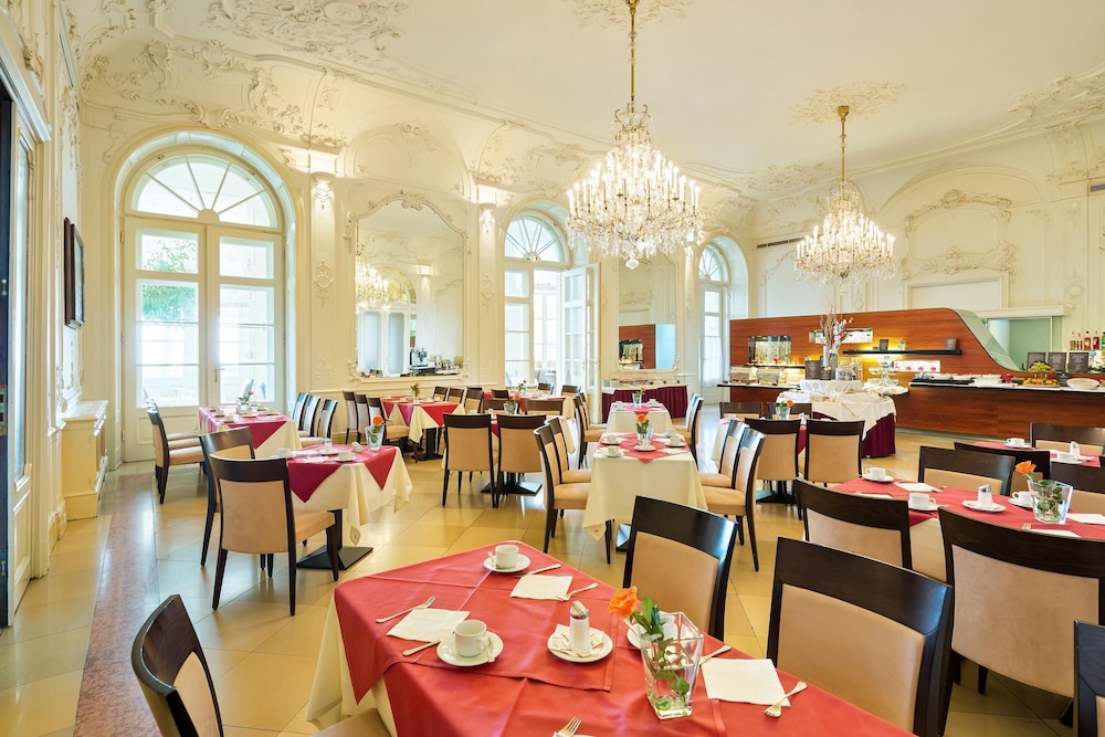 Austria Trend Hotel Schloss Wilhelminenberg 48/74