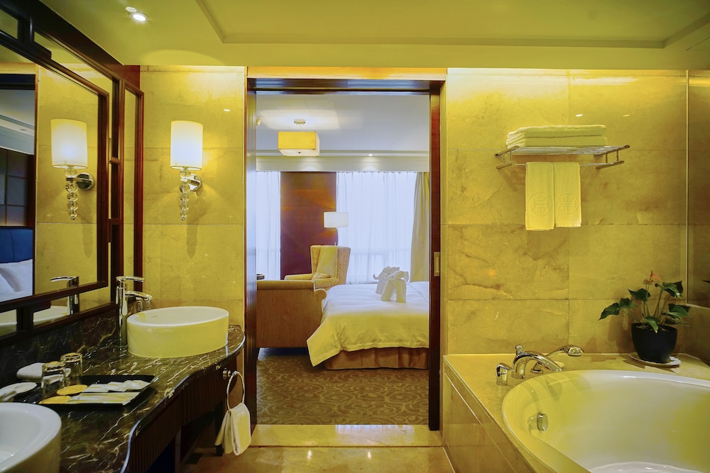 Changsha Xiaoxiang Huatian Hotel 24/54