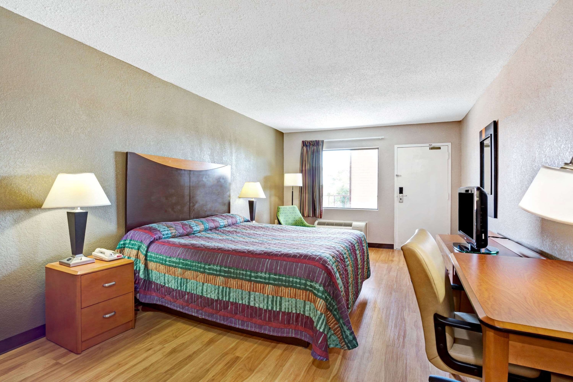 Room, King Bed, Smoking