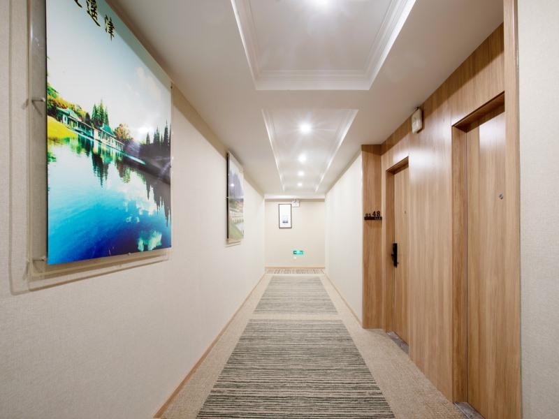 GreenTree Inn Anhui Hefei South High-speed Rail Station Fanhua Avenue Haiheng Express Hotel 28/46