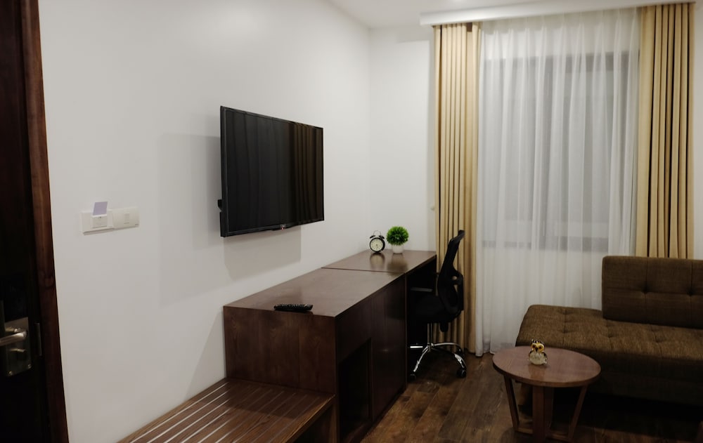 Inearth Hotel Hanoi (Ex. Poonsa Hanoi Hotel) 51/66