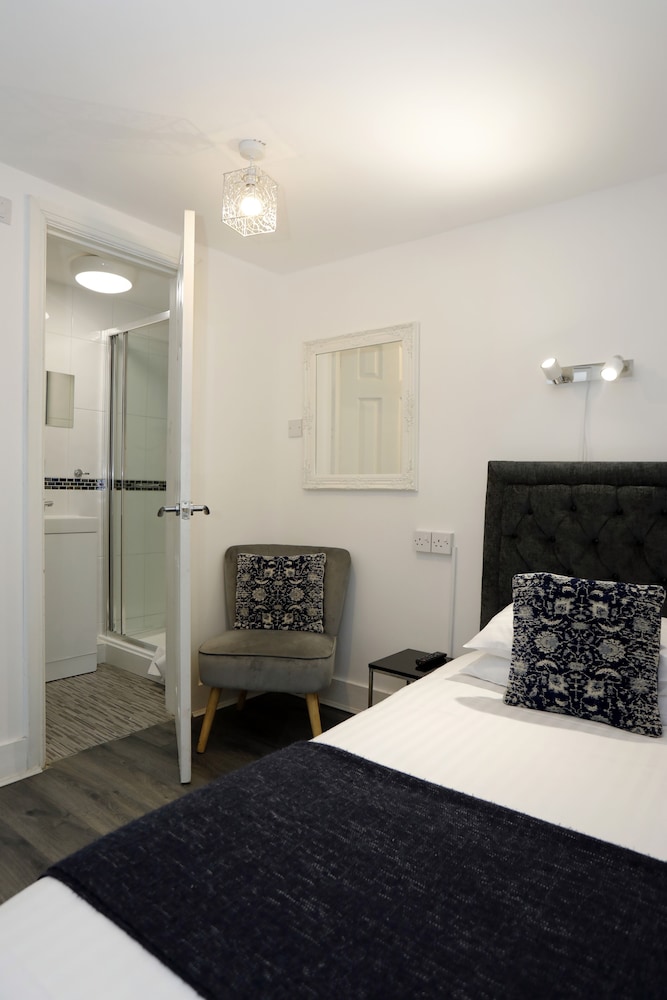 Bexley Village Hotel 27/50