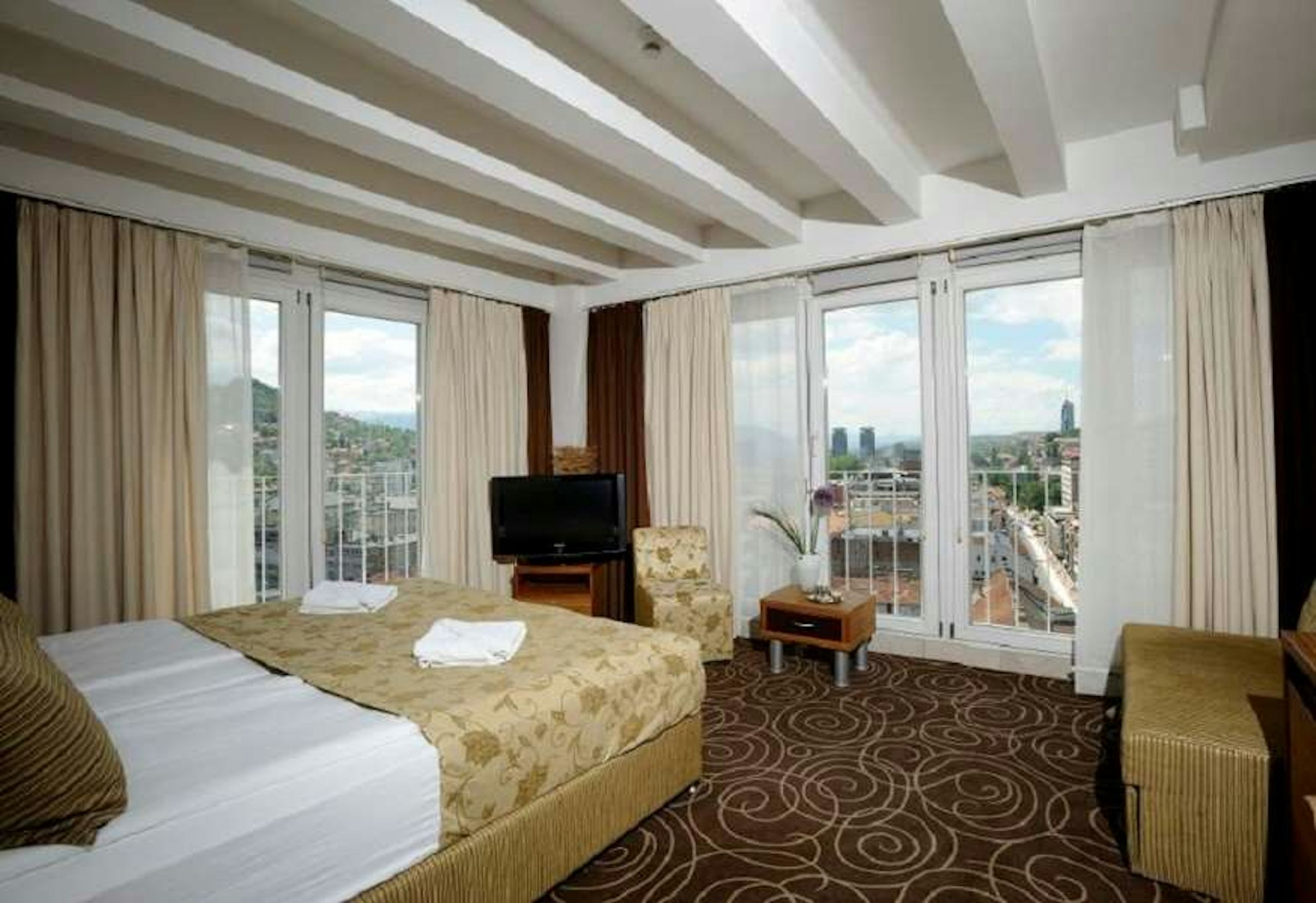 City View Deluxe Sarajevo 10/19