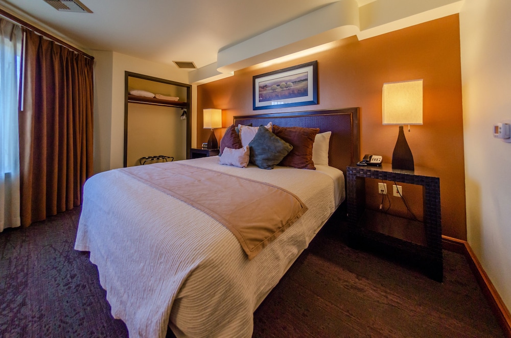 Lodge At Feather Falls Casino 9/49