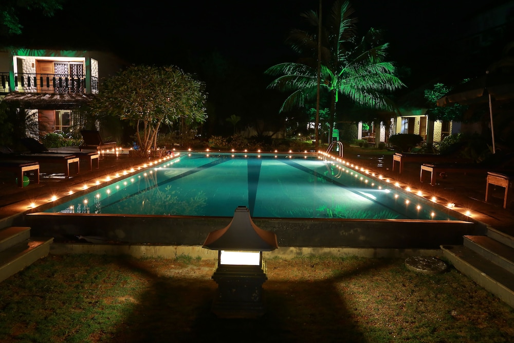 Deshadan Backwater Resort 75/81