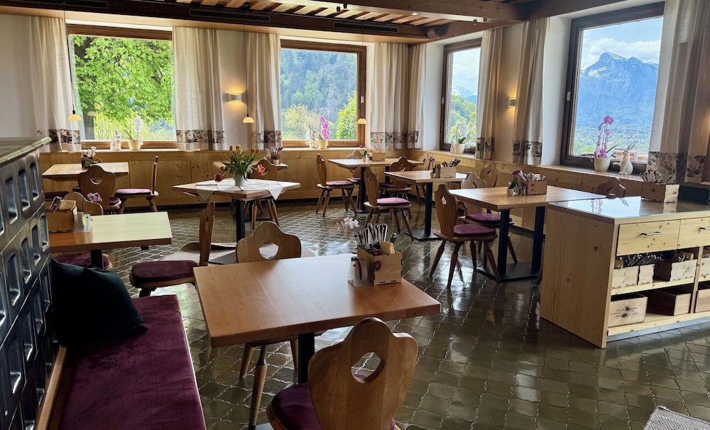 Hotel Schoene Aussicht 31/50