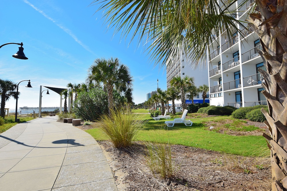 Holiday Sands North On the Boardwalk 30/50