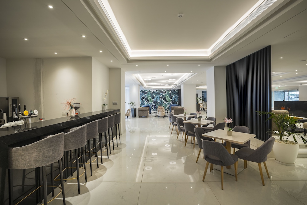 Tsokkos Beach Hotel 47/64