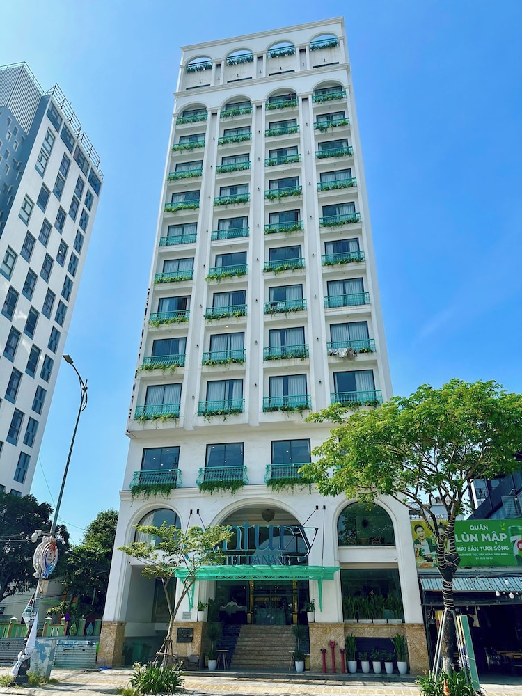 Century Hotel Da Nang 3/50