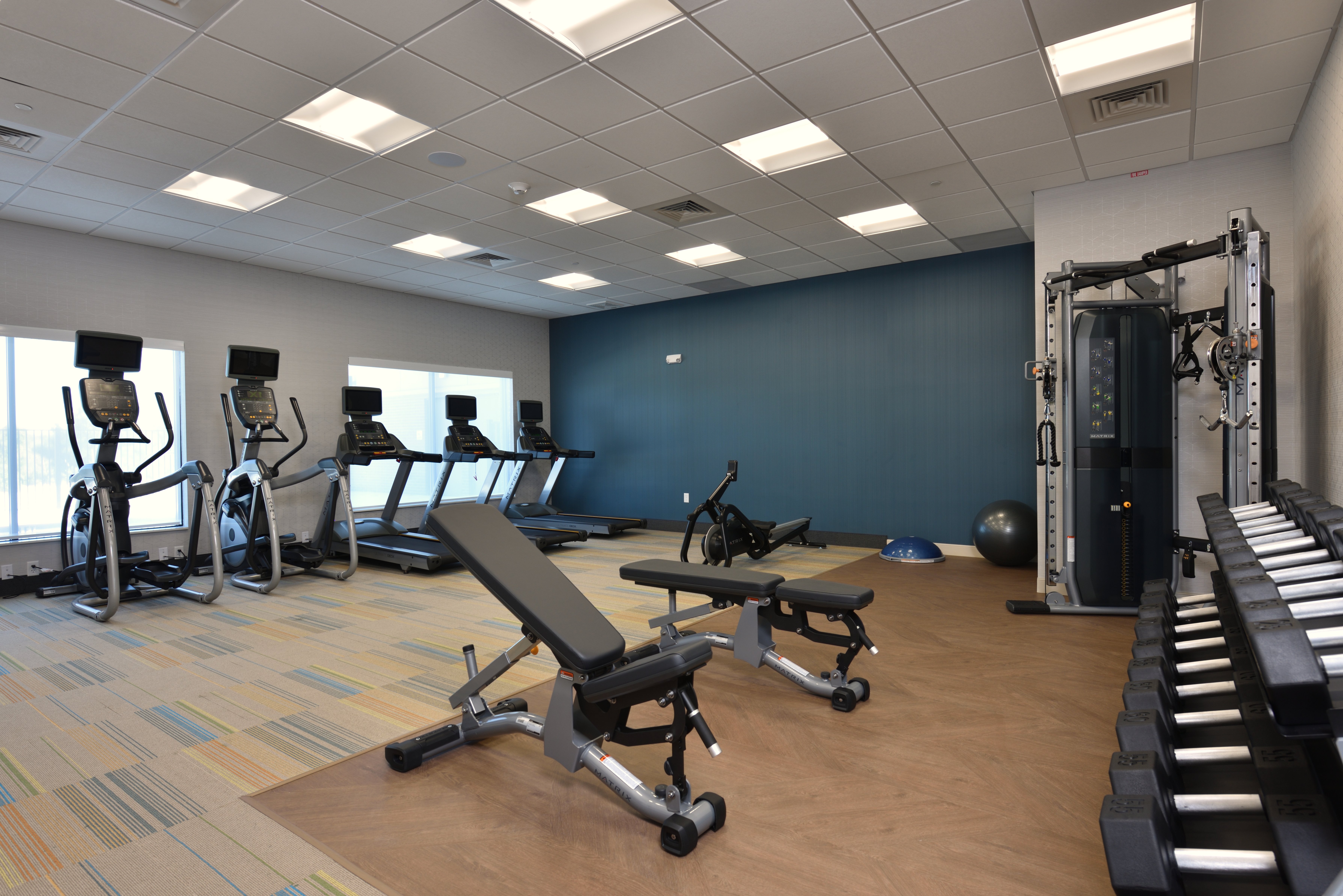 Holiday Inn Express and Suites Houston North Woodlands Area 43/70