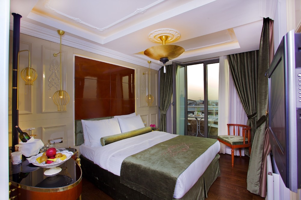 1 BEDROOM, COMFORT, PENTHOUSE, CITY VIEW, BALCONY