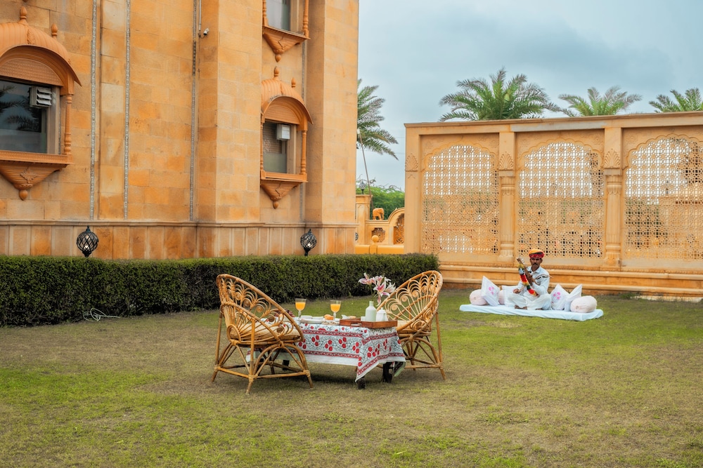 Chokhi Dhani the Palace Hotel 64/74