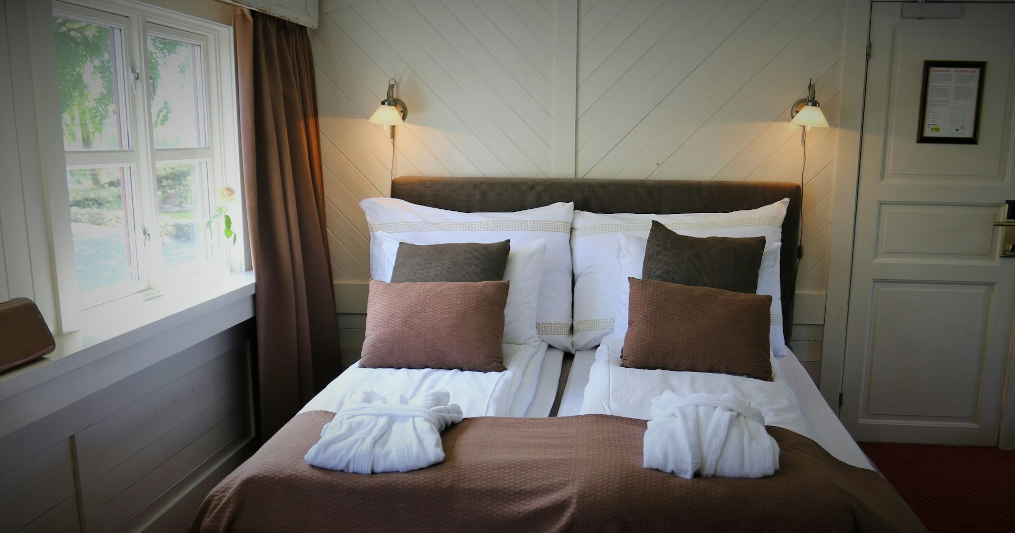 Kronen Gaard Hotell 7/20