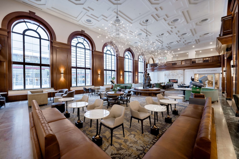 Hotel Fort Des Moines, Curio Collection by Hilton 69/81