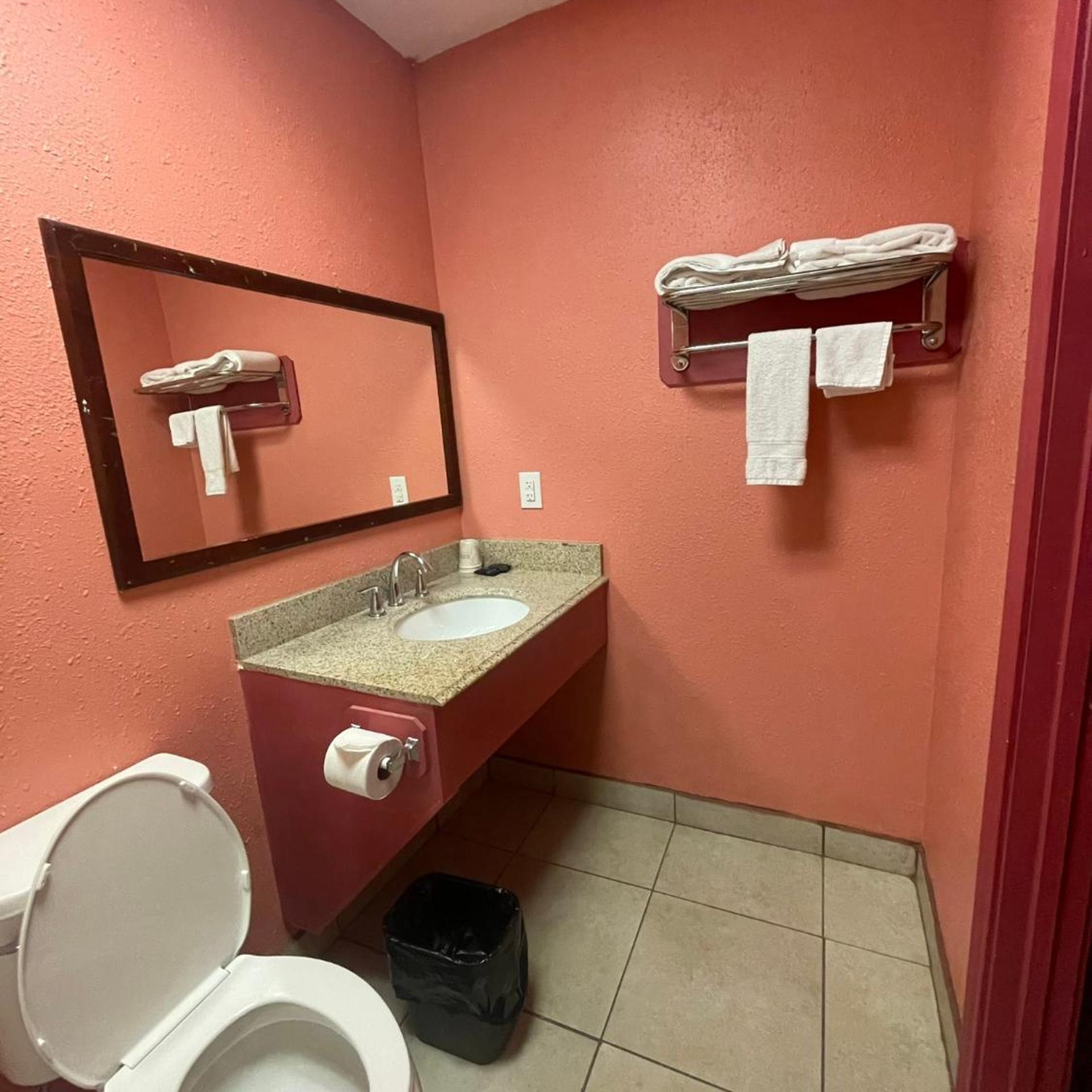 Bel-Air Motel 20/23