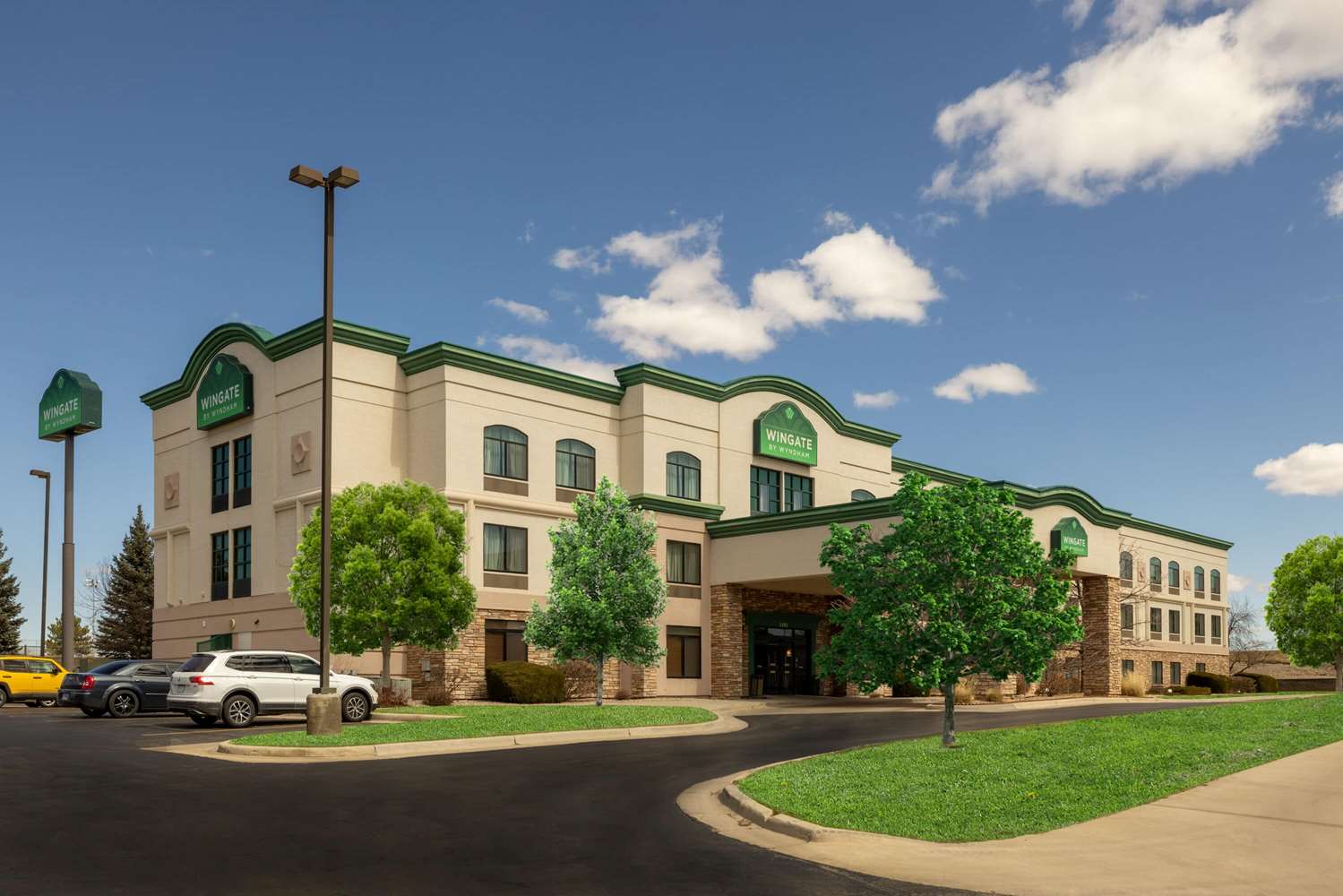 Wingate By Wyndham Gillette 46/54