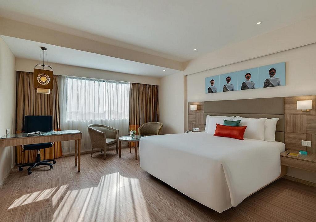 Resh, Double or Twin Bed