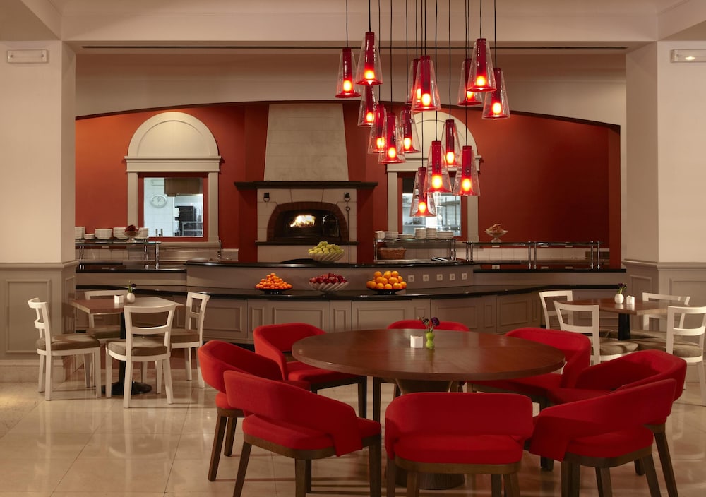 Hyatt Regency Bishkek 38/49