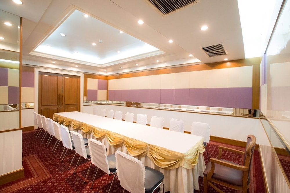 V L Hatyai Hotel 16/65
