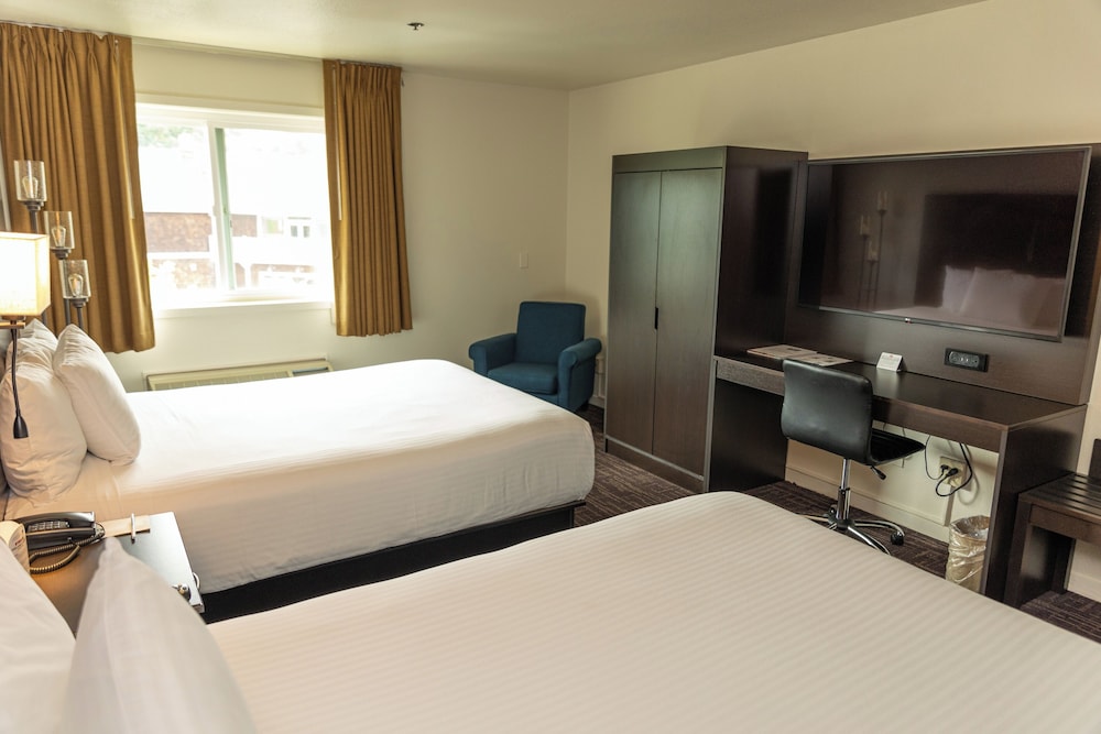 Lake Natoma Inn 9/46