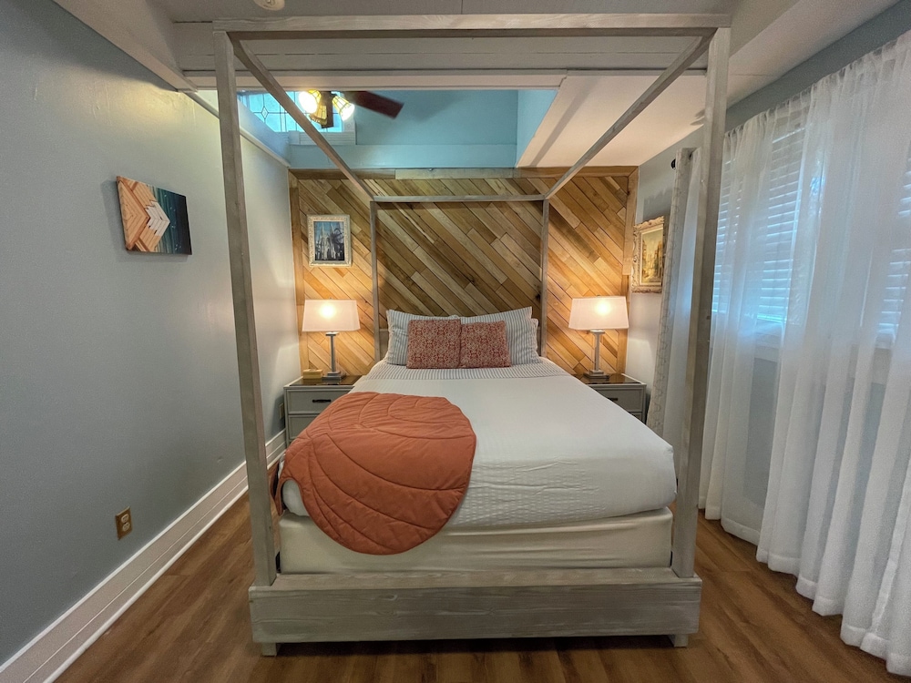 Peace and Plenty Inn B&B 32/71