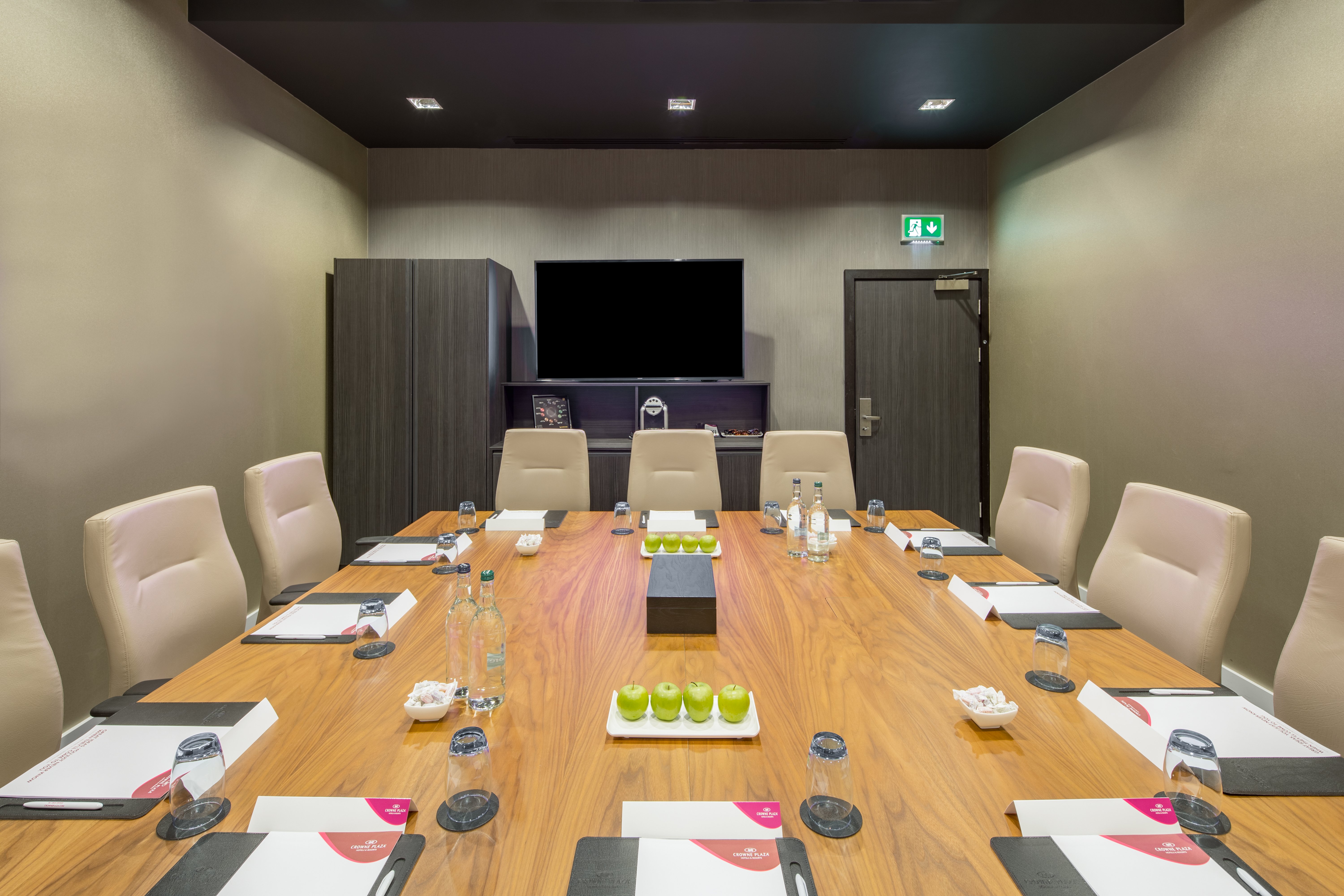 CROWNE PLAZA ABERDEEN AIRPORT 41/50