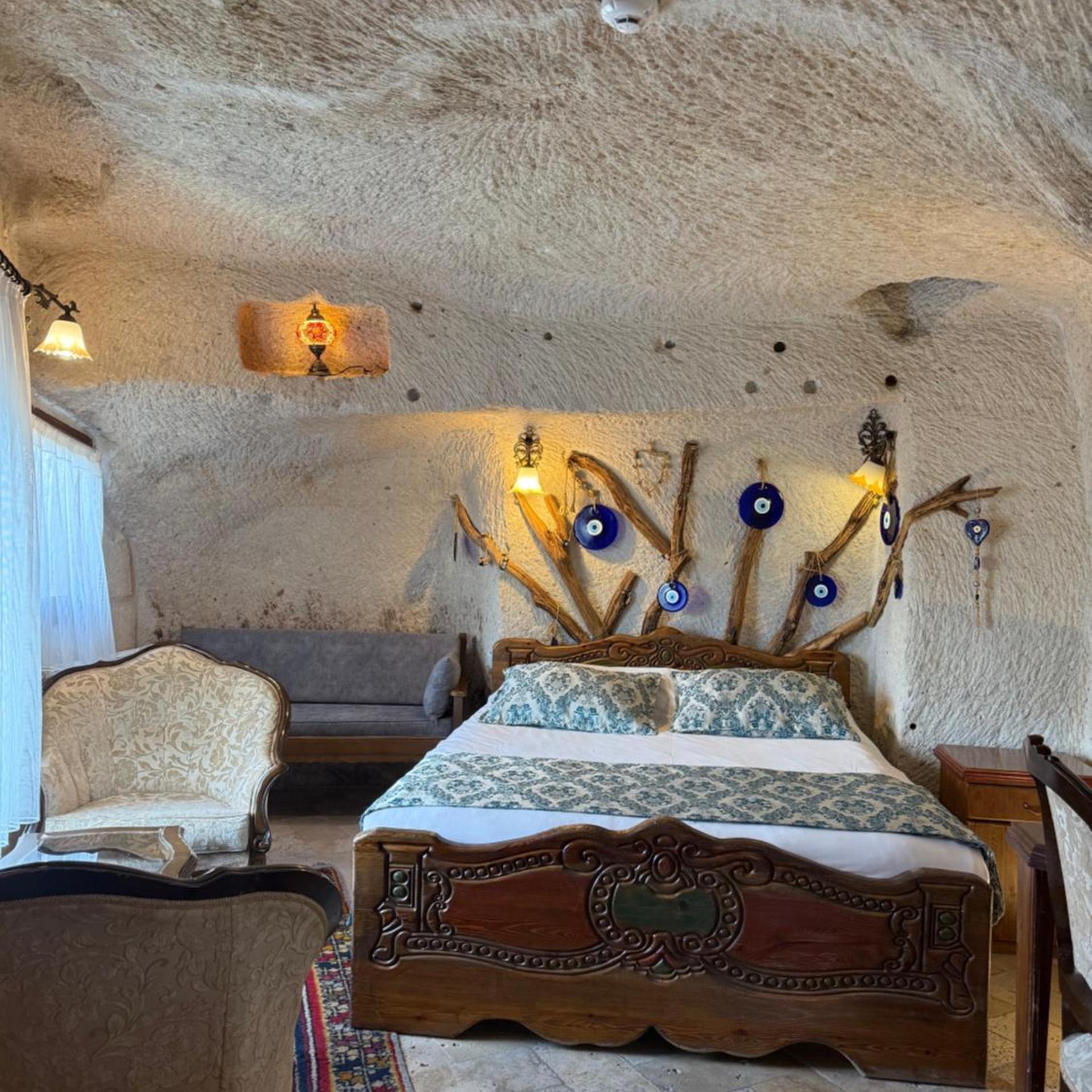 Cave, Double Bed, City View