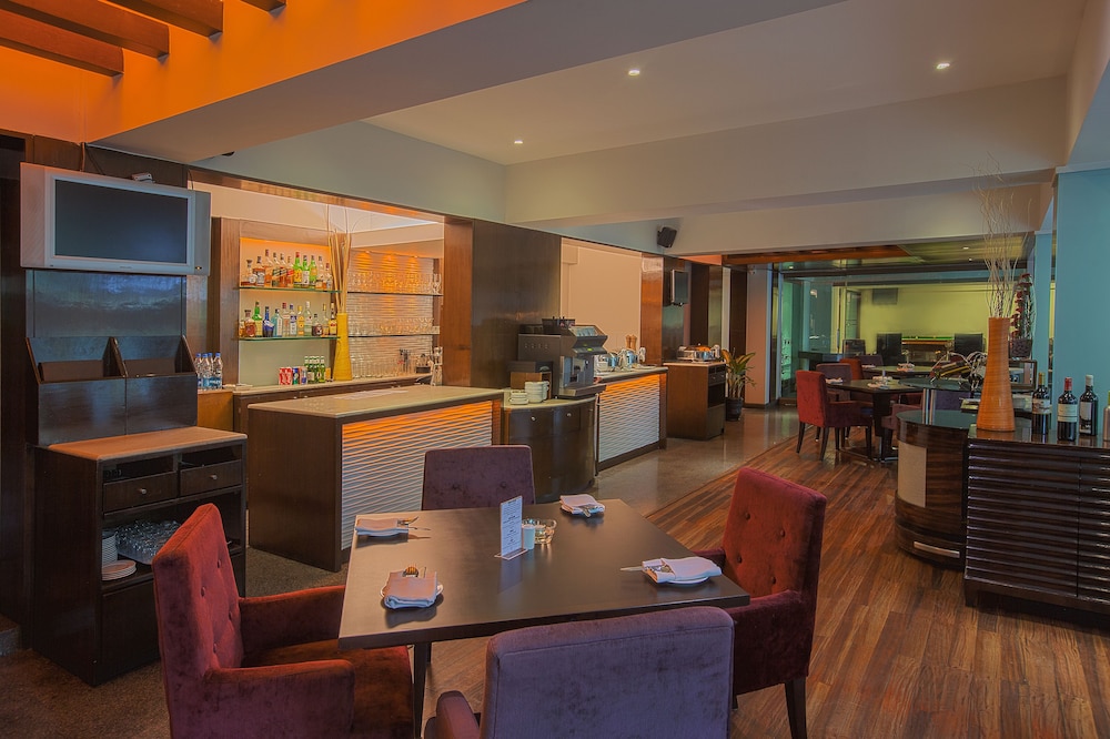 Oakwood Residence Naylor Road Pune 30/37