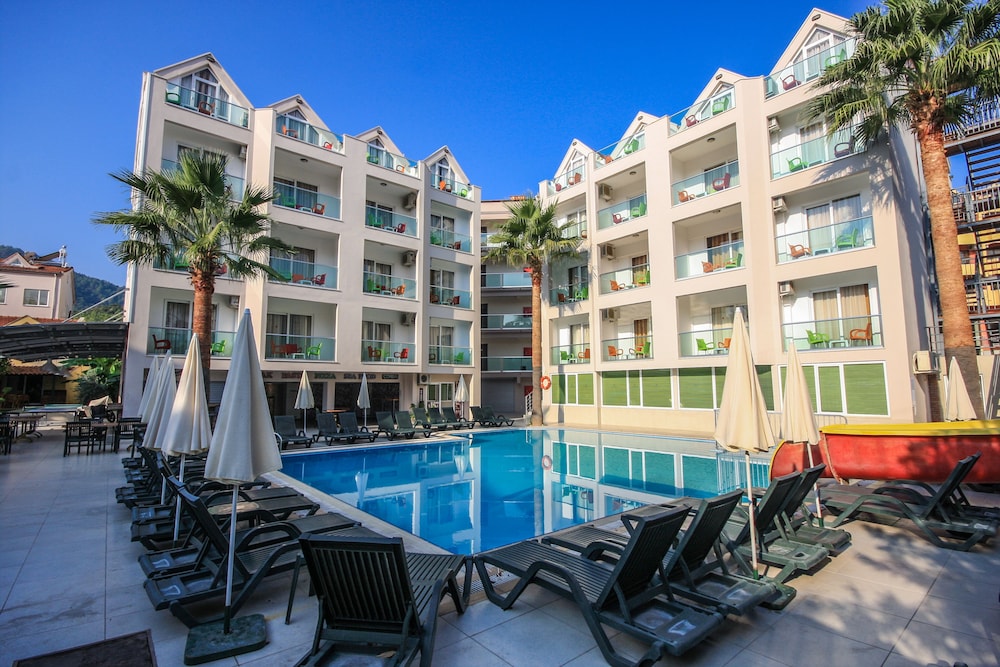PALMEA HOTEL 4/46