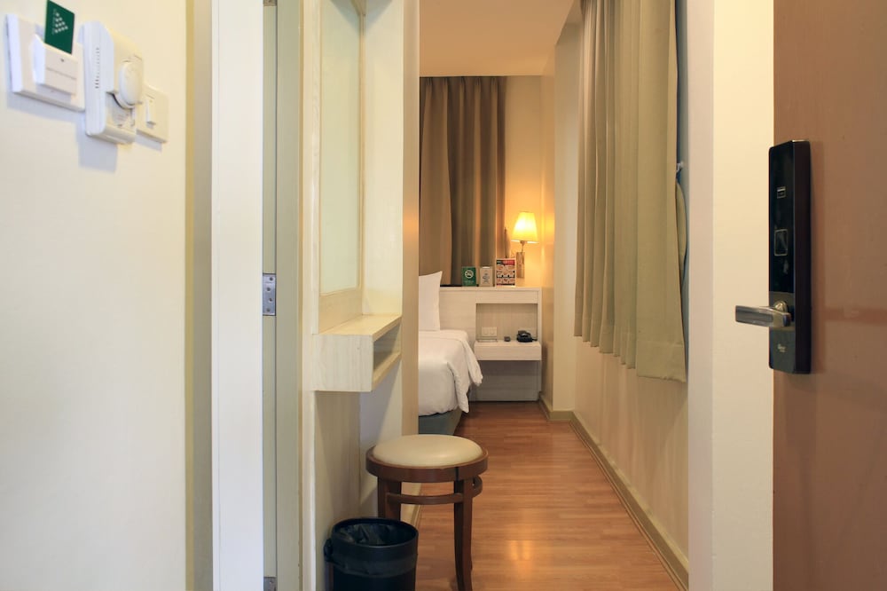 Ten Stars Hotel Pratunam 33/47