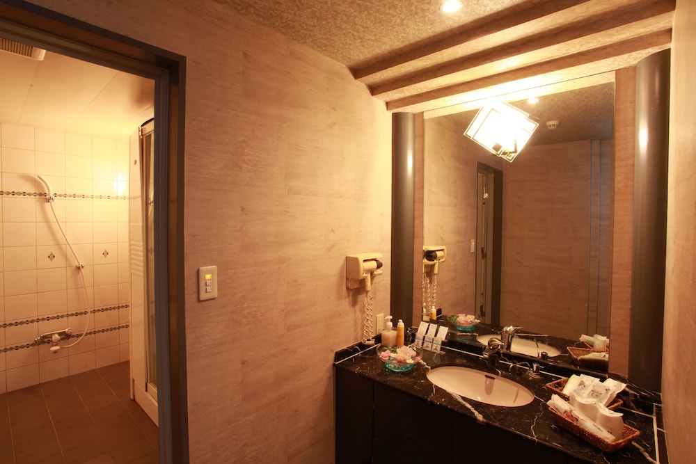 HOTEL SASARINDOU 34/35