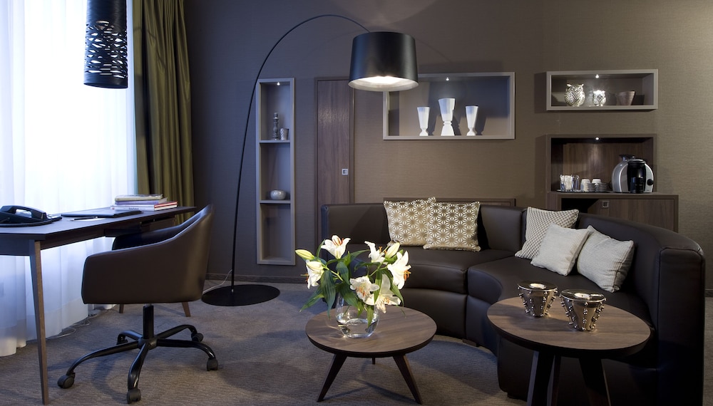 Lindner Hotel City Plaza Formerly Renaissance Cologne Hotel 44/75
