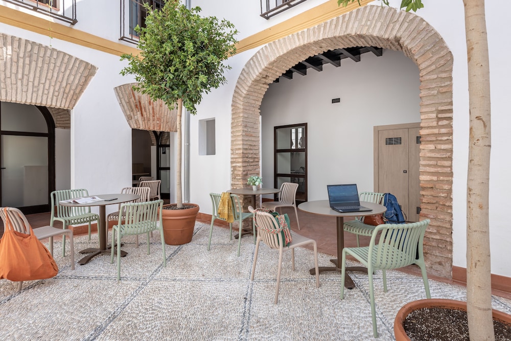 Libere Cordoba Patio Santa Marta 28/45