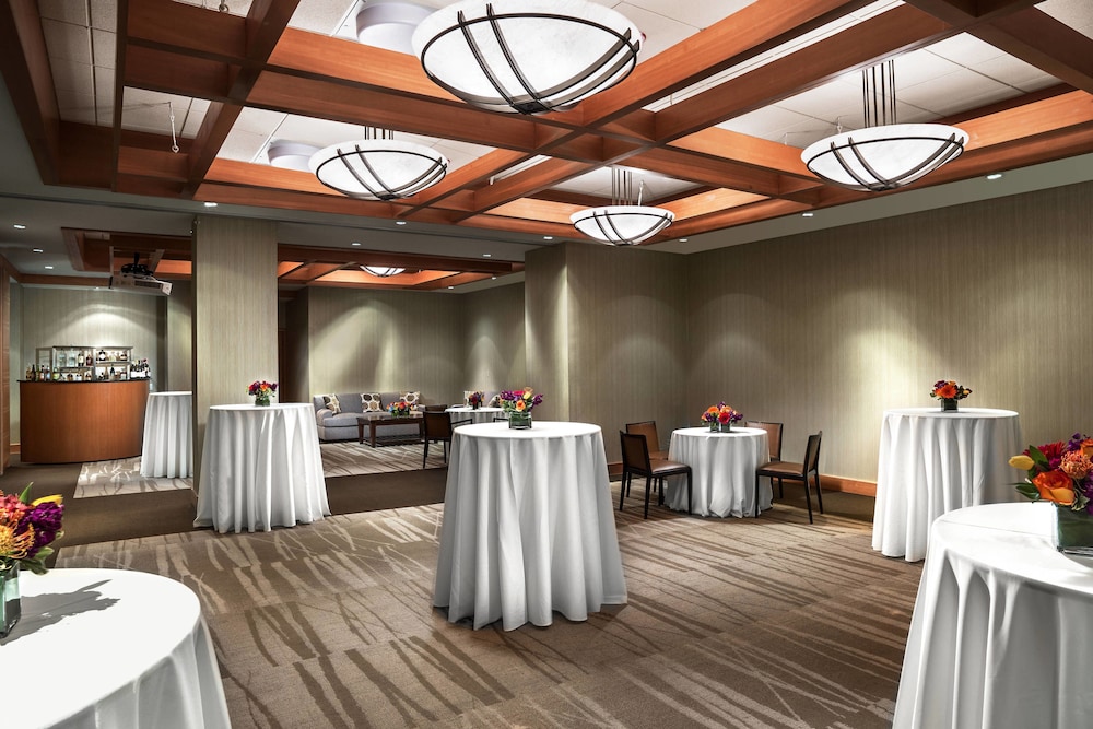 The Westin Monache Resort, Mammoth 32/37