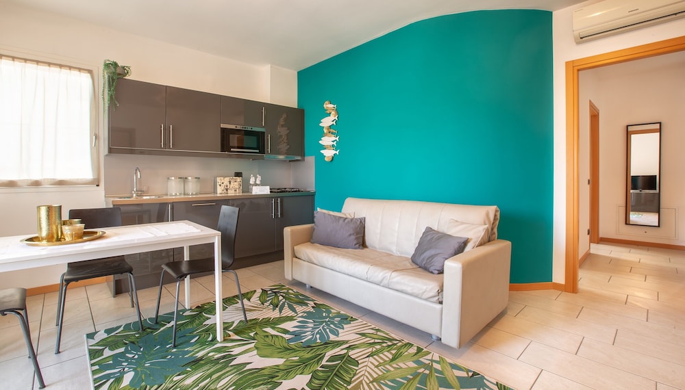 D Place Aparthotel Suite 14/44