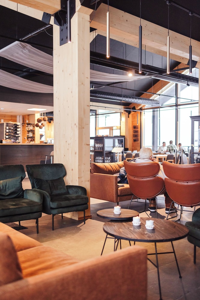 Star Arctic Hotel 53/63
