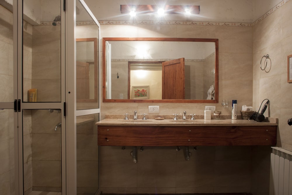 Lujan de Cuyo Bed and Breakfast 49/50