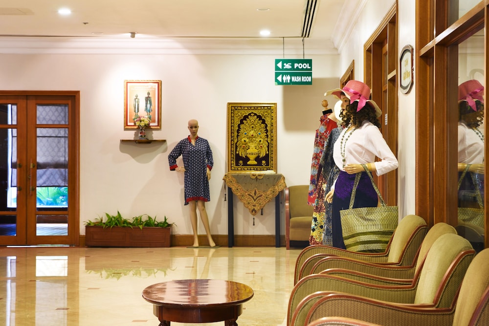 ANGKOR CENTURY RESORT AND SPA 12/78