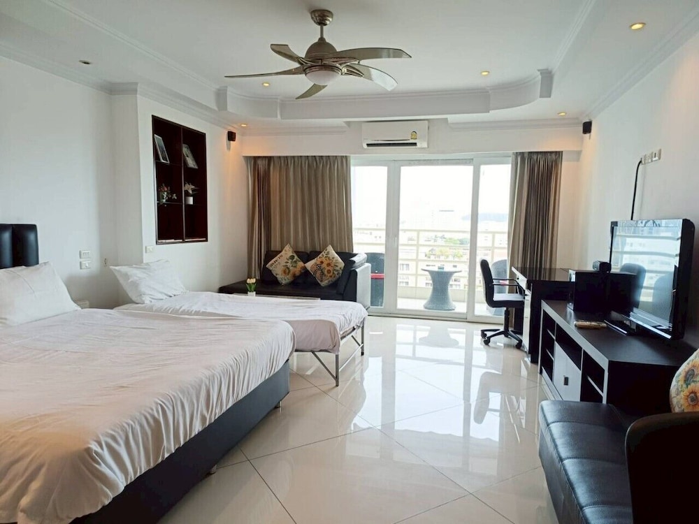 ROOM, TRIPLE, SEA VIEW, KITCHENETTE