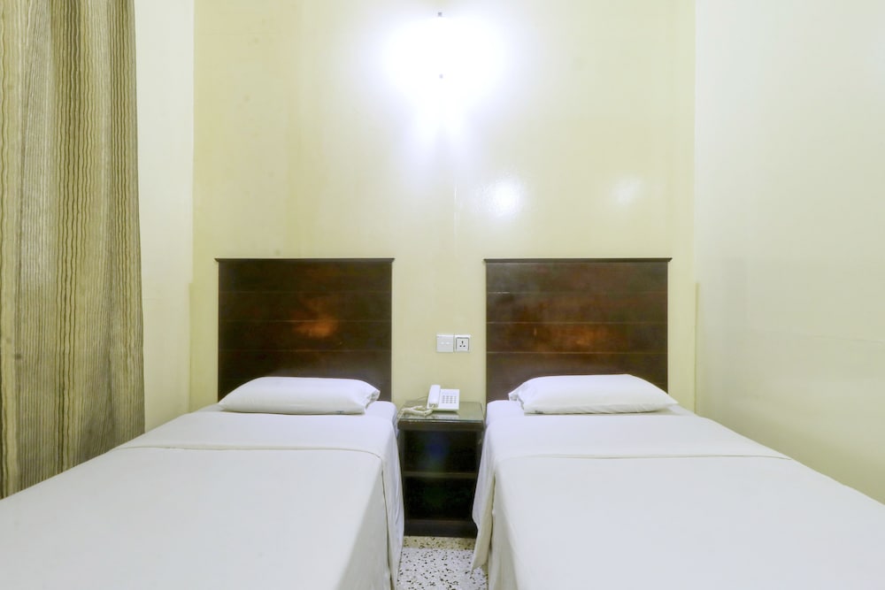 Nan Yeang Hotel 103/126