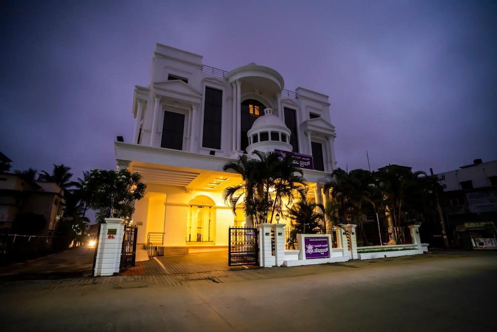 Royal Orchid Central Shimoga 4/52
